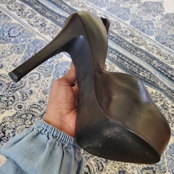 SOLD!!They are really amazin shoes - Picture 6 of 6